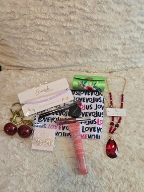 LG Red Teardrop Pendant Necklace Accessories Bundle